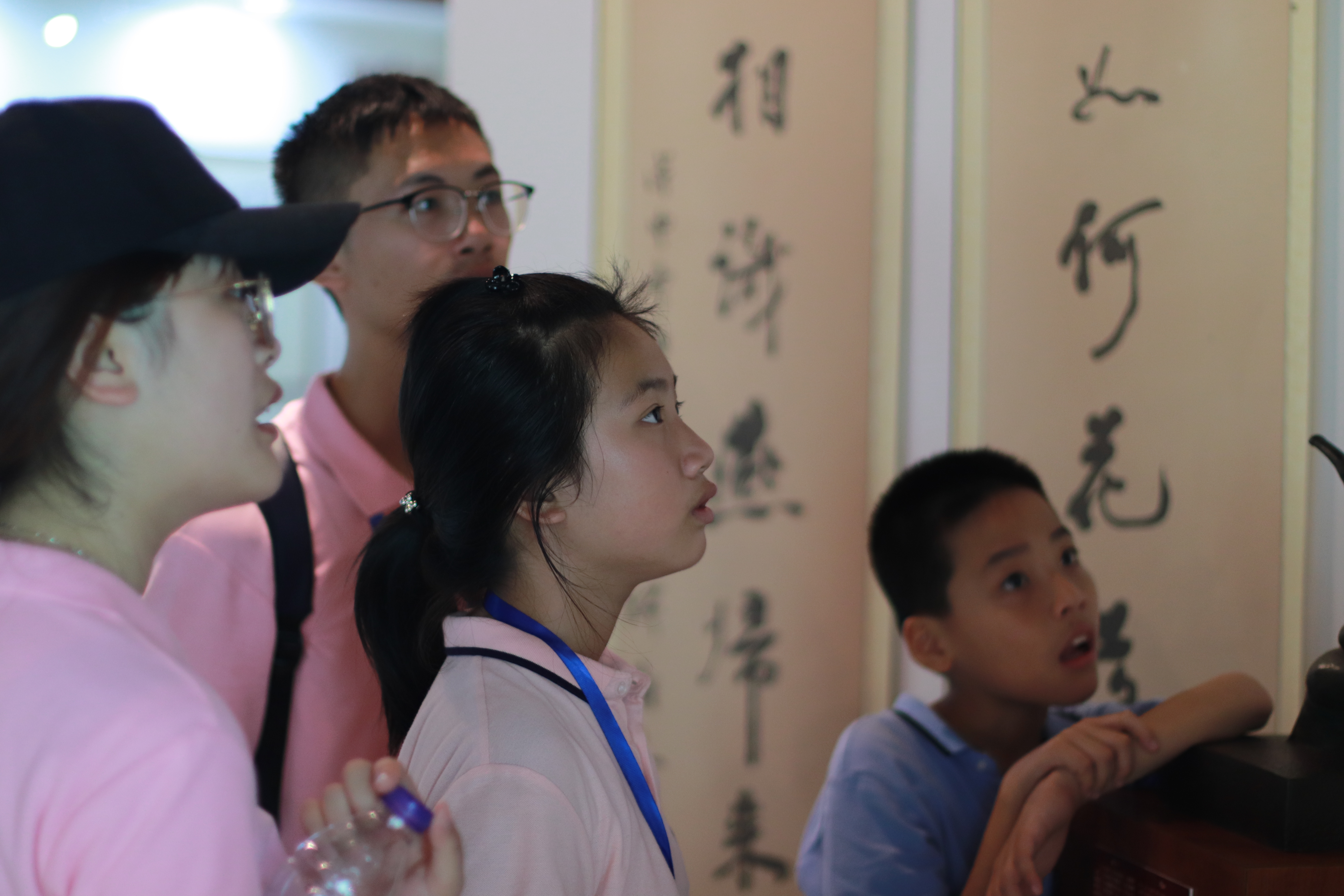 孩子们正在林语堂纪念馆参观 孩子们正在林语堂纪念馆参观