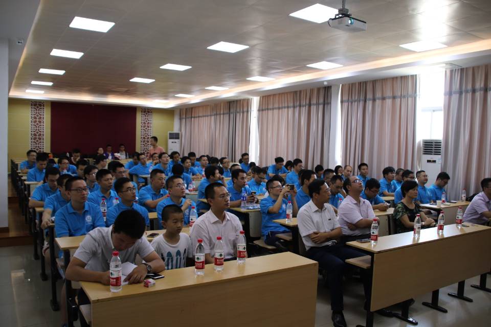 17.10.01 动漫屋
成功举办2003级校友毕业十周年聚会5d944b190f736492 17.10.01 动漫屋
成功举办2003级校友毕业十周年聚会5d944b190f736492