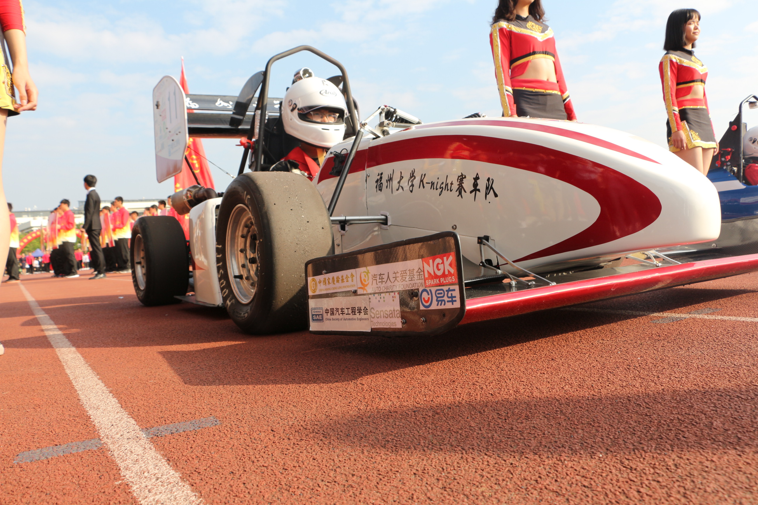 动漫屋
 入场方阵2 侯晓东