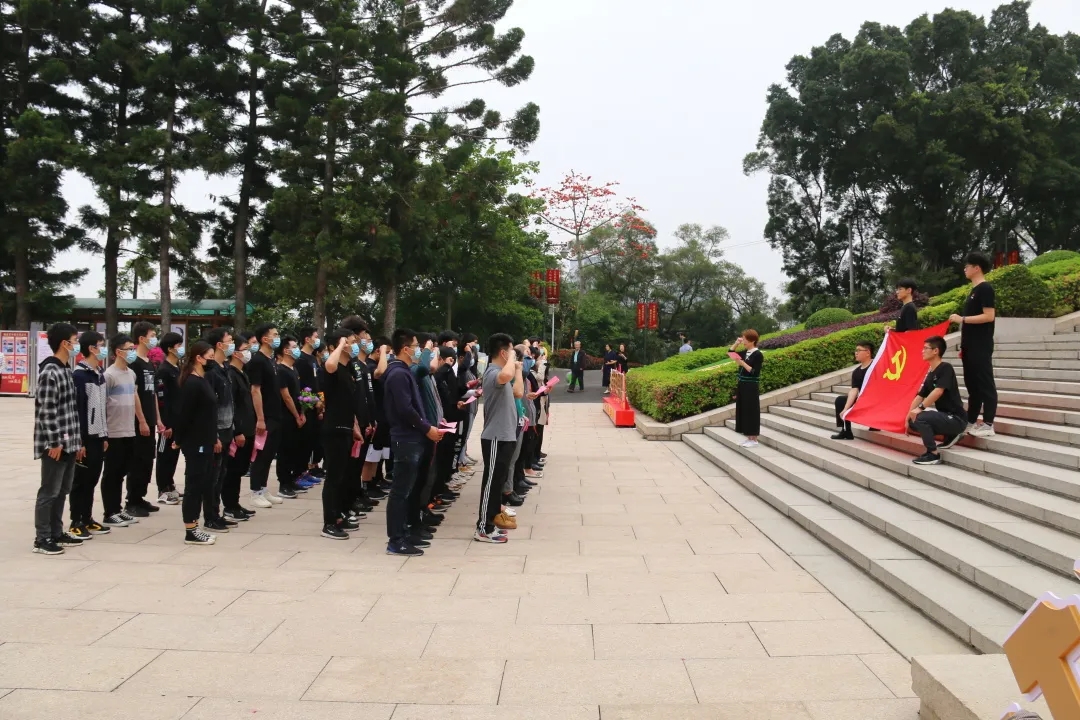 mmexport1617458036298 mmexport1617458036298